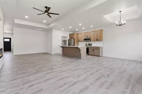 Living - 3326 34th St W, Williston, ND 58801 photo 2 of 3