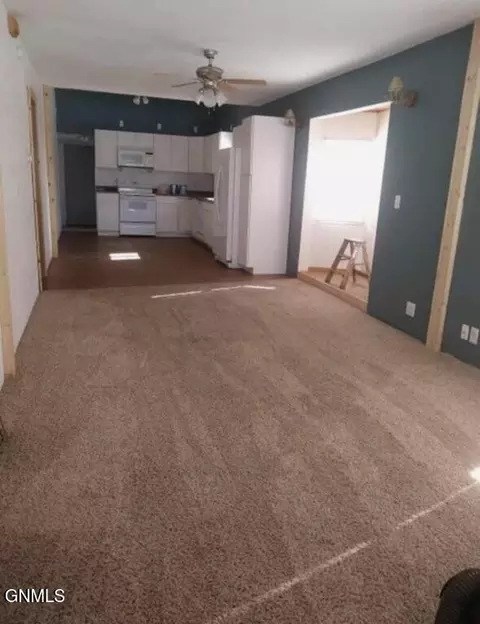 220 2nd Ave E, Mobridge, SD 57601 photo 3