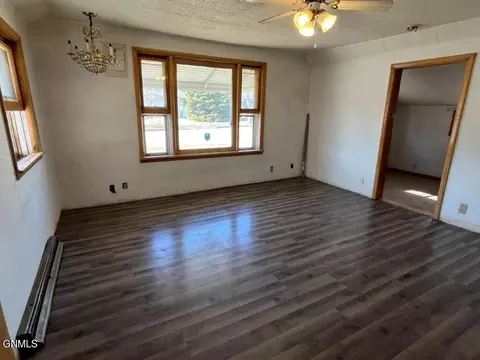 Living - 710 3rd Ave E, Mobridge, SD 57601 photo 1 of 3