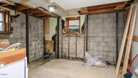 Kitchen - 304 8th St NW, Mandan, ND 58554 photo 3 of 3