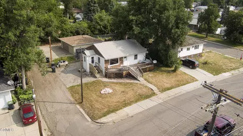 View/Area - 304 8th St NW, Mandan, ND 58554 photo 1 of 7
