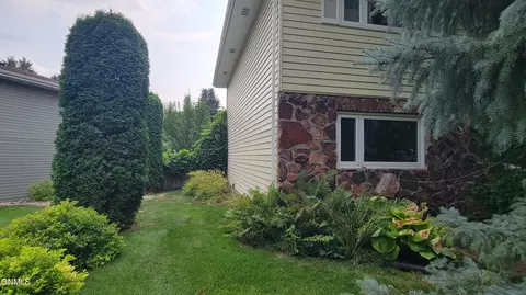 Exterior - 103 Redstone Dr, Bismarck, ND 58503 photo 23 of 24
