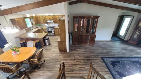 Entry Way - 103 Redstone Dr, Bismarck, ND 58503 photo 8 of 15