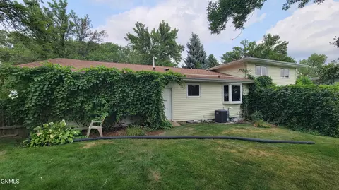 Exterior - 103 Redstone Dr, Bismarck, ND 58503 photo 13 of 24