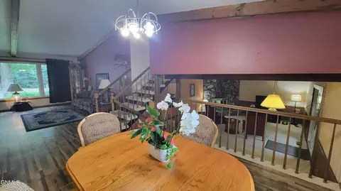 Dining - 103 Redstone Dr, Bismarck, ND 58503 photo 8 of 9