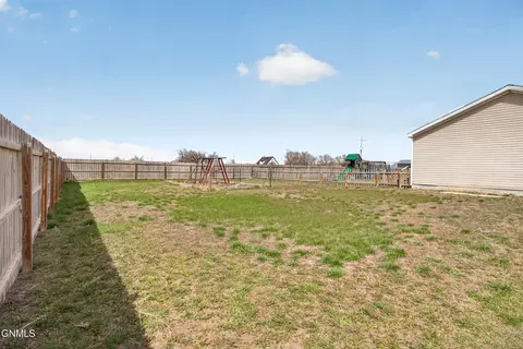 Exterior - 13355 Prairie Meadow St, Williston, ND 58801 photo 1 of 6