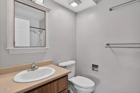 Bath - Undisclosed, Williston, ND 58801 photo 1 of 3