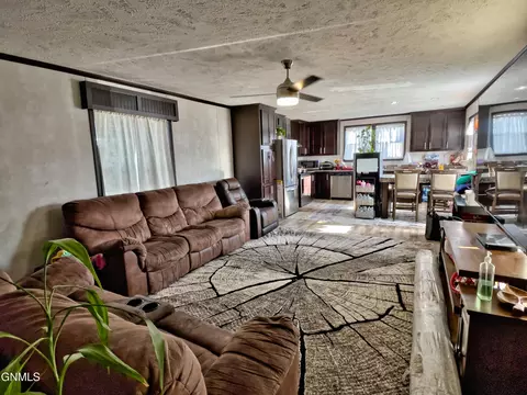 Living - 5112 16th Ave W, Williston, ND 58801 photo 5 of 5