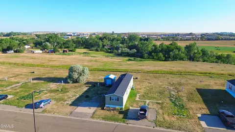 View/Area - 5112 16th Ave W, Williston, ND 58801 photo 3 of 4
