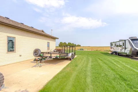 Exterior - 6260 28th Ave SE, Lincoln, ND 58504 photo 2 of 12