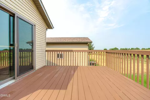 Exterior - 6260 28th Ave SE, Lincoln, ND 58504 photo 7 of 12