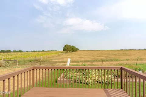 Exterior - 6260 28th Ave SE, Lincoln, ND 58504 photo 8 of 12
