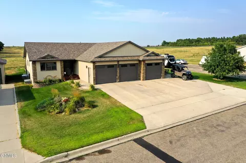 Exterior - 6260 28th Ave SE, Lincoln, ND 58504 photo 12 of 12
