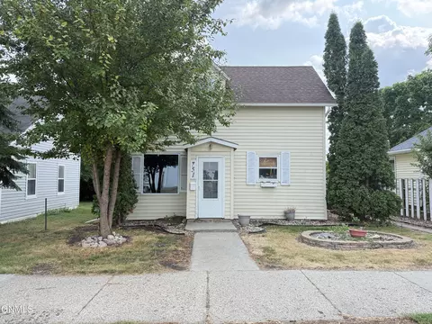 751 2nd St SW, Valley City, ND 58072