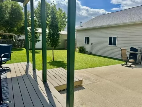 Exterior - 703 17th Ave W, Williston, ND 58801 photo 4 of 5