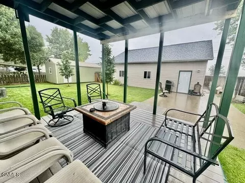 Exterior - 703 17th Ave W, Williston, ND 58801 photo 2 of 5