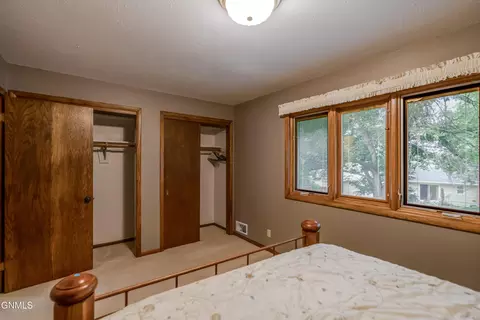 Bedroom - 237 Redstone Dr, Bismarck, ND 58503 photo 2 of 8