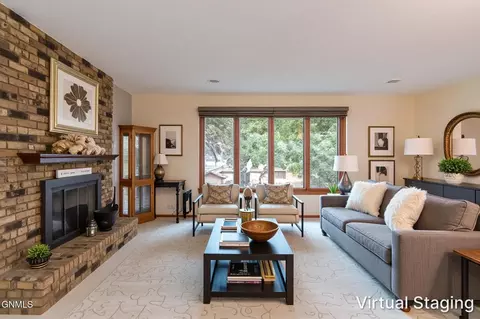 Living - 237 Redstone Dr, Bismarck, ND 58503 photo 2 of 8