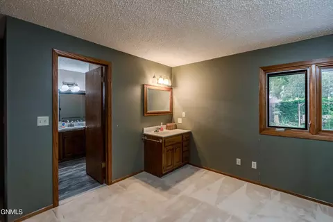 Bedroom - 237 Redstone Dr, Bismarck, ND 58503 photo 7 of 8