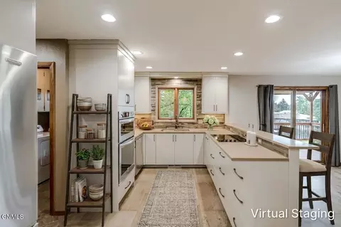 Kitchen - 237 Redstone Dr, Bismarck, ND 58503 photo 9 of 9