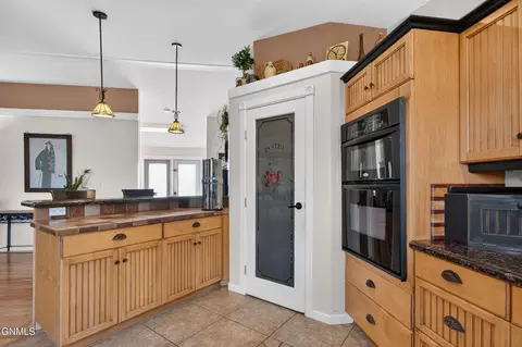 Kitchen - 1215 20th Ave E, Williston, ND 58801 photo 3 of 5