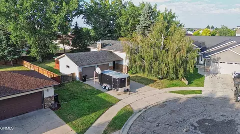 View/Area - 2353 18th Cir W, Williston, ND 58801 photo 4 of 6