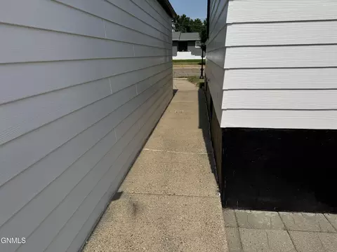 Other - 201 4th St NW, Beulah, ND 58523 photo 11 of 16