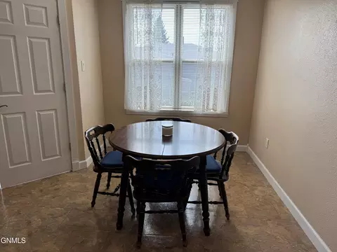 Dining - 201 4th St NW, Beulah, ND 58523 photo 1 of 2