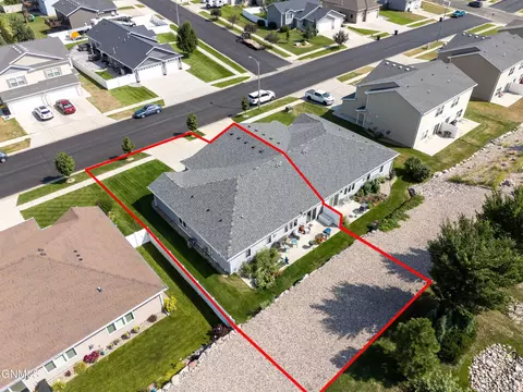 Exterior - 811 Bremner Ave, Bismarck, ND 58503 photo 1 of 4
