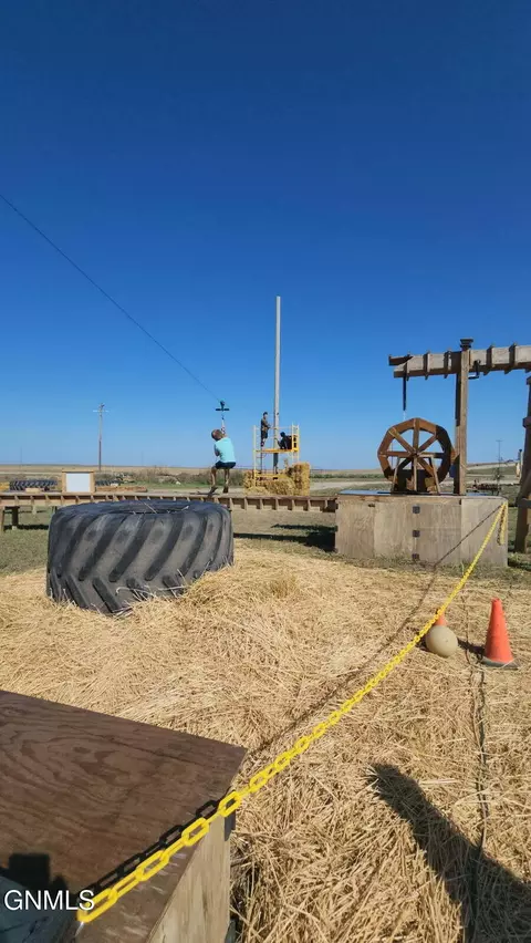 13756 60th St NW, Williston, ND 58801 photo 23