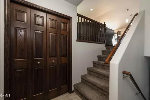 Entry Way - 3310 Doubleday Dr, Bismarck, ND 58503 photo 2 of 3