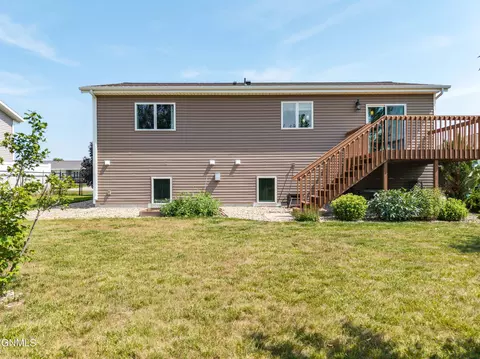 Exterior - 3310 Doubleday Dr, Bismarck, ND 58503 photo 6 of 8