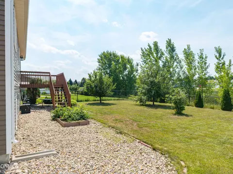 Exterior - 3310 Doubleday Dr, Bismarck, ND 58503 photo 4 of 8