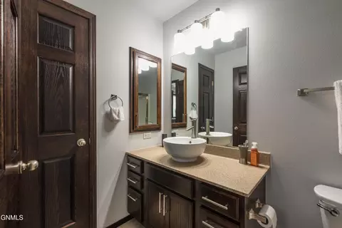 Bath - 3310 Doubleday Dr, Bismarck, ND 58503 photo 1 of 4