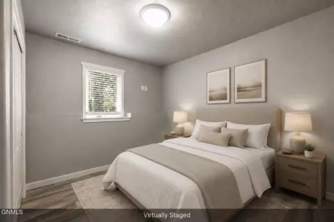 Bedroom - 3310 Doubleday Dr, Bismarck, ND 58503 photo 3 of 4
