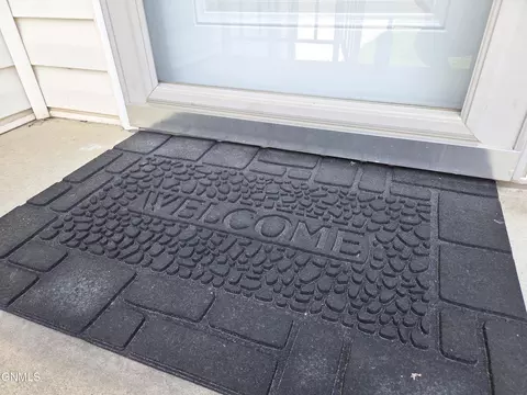 Exterior - 822 Interstate Ave W, Bismarck, ND 58503 photo 5 of 11