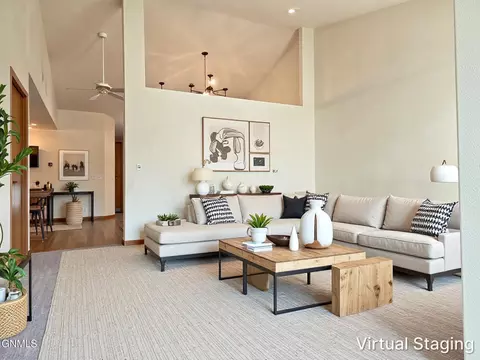 Living - 822 Interstate Ave W, Bismarck, ND 58503 photo 5 of 8