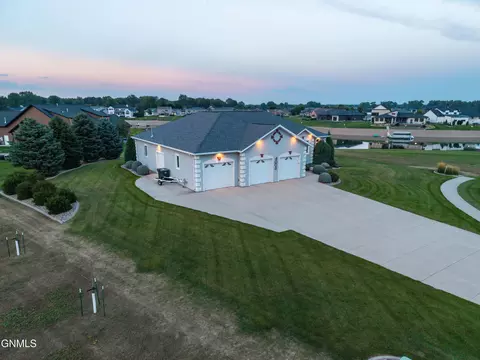 Other - 4008 Beachfront Pl SE, Mandan, ND 58554 photo 23 of 25