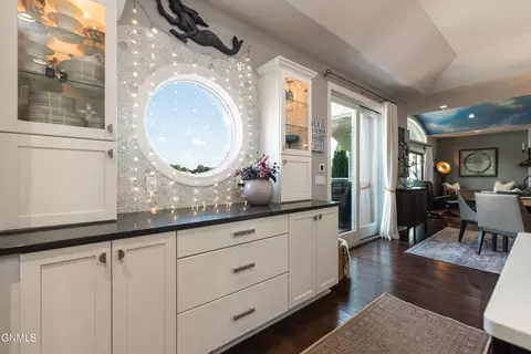 Dining - 4008 Beachfront Pl SE, Mandan, ND 58554 photo 3 of 3