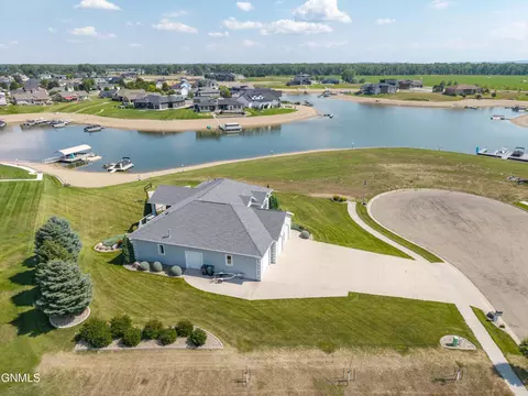 View/Area - 4008 Beachfront Pl SE, Mandan, ND 58554 photo 13 of 13