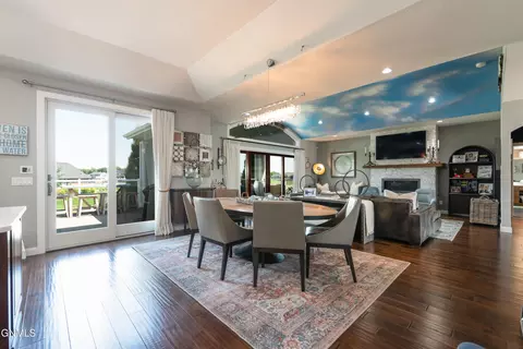 Dining - 4008 Beachfront Pl SE, Mandan, ND 58554 photo 1 of 3