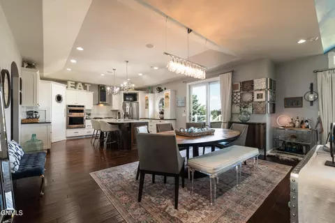 Dining - 4008 Beachfront Pl SE, Mandan, ND 58554 photo 2 of 3