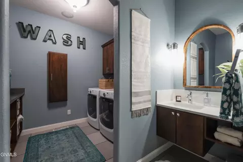 Other - 4008 Beachfront Pl SE, Mandan, ND 58554 photo 8 of 25