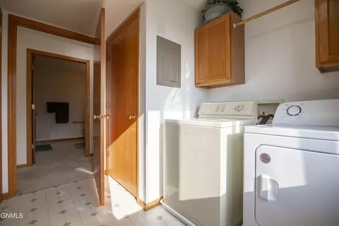 Other - 539 Brandon Pl, Bismarck, ND 58503 photo 10 of 13