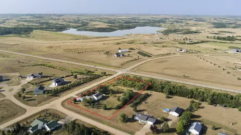 2395 Foxtail Ln N, Mandan, ND 58554
