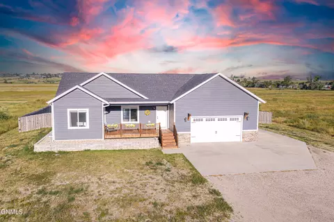 Exterior - 5487 Matthew Ave, Williston, ND 58801 photo 1 of 4