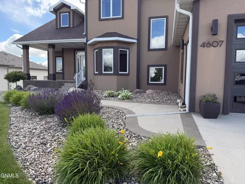 Exterior - 4607 Granite Dr, Bismarck, ND 58503 photo 5 of 6