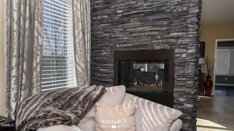 Entry Way - 4607 Granite Dr, Bismarck, ND 58503 photo 1 of 4