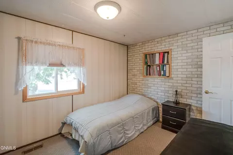 Bedroom - 209 Tuttle Ave, Mandan, ND 58554 photo 5 of 5