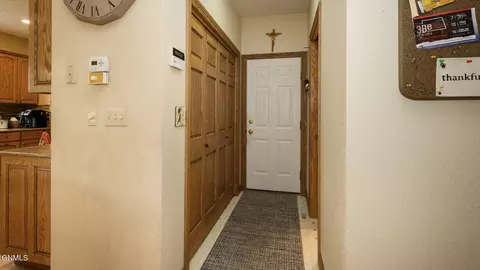 Entry Way - 1707 Larson Rd, Bismarck, ND 58504 photo 7 of 10
